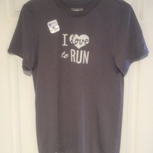 New W/o tags. Says I love to RUN